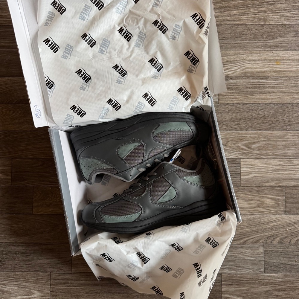 Drew Surge Sneaker Mens 10.5 M Grey Combo Leather Mesh Orthopedic Walking Shoe